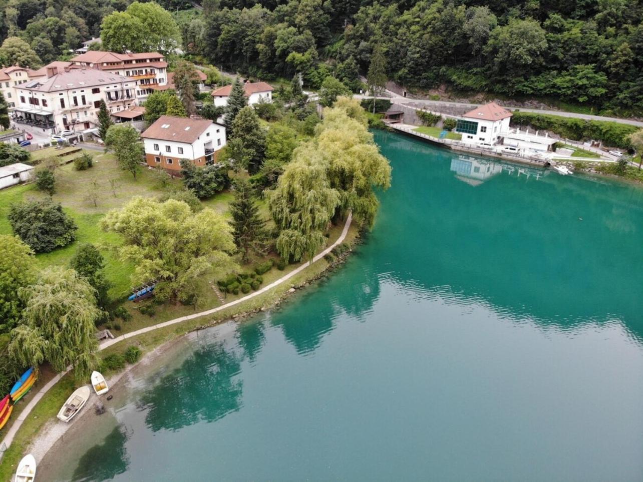 Vila Labod, Unique Villa At The Lake Most na Soči Exterior foto